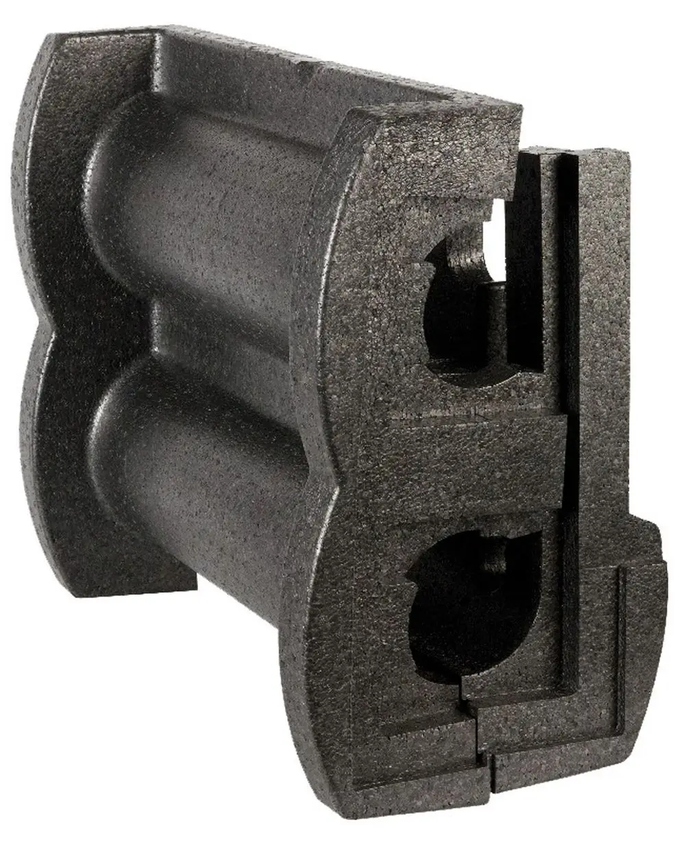 Isolierung aus schwarzem Material für Heizsysteme von Remeha, speziell gestaltet für die Installation von Kaskadensets.